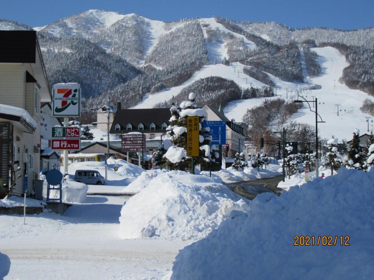 Minshuku Mutsukari Hotel NakaNakafurano Exterior foto